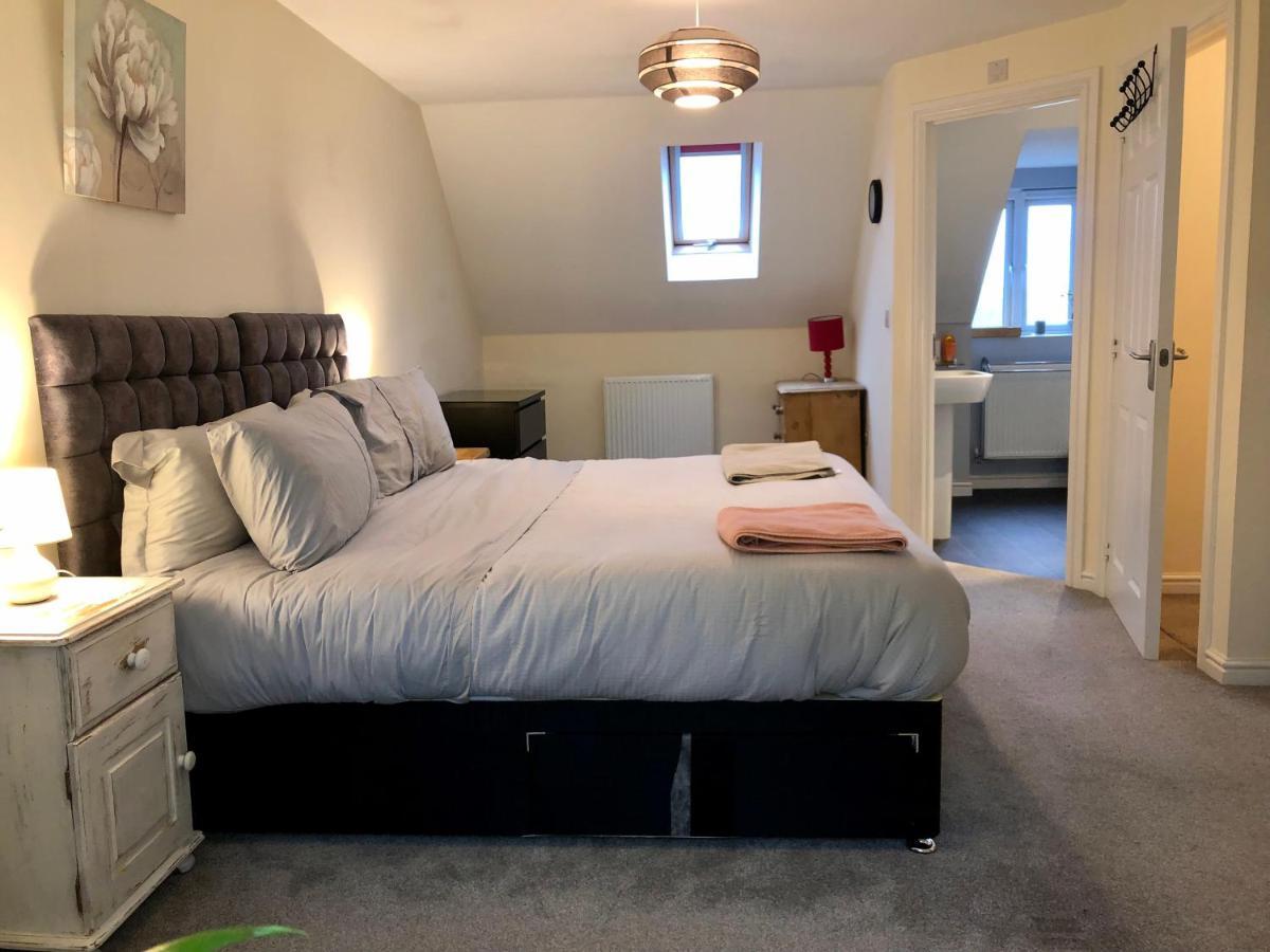 Entire 4 Bed Townhouse * Exeter